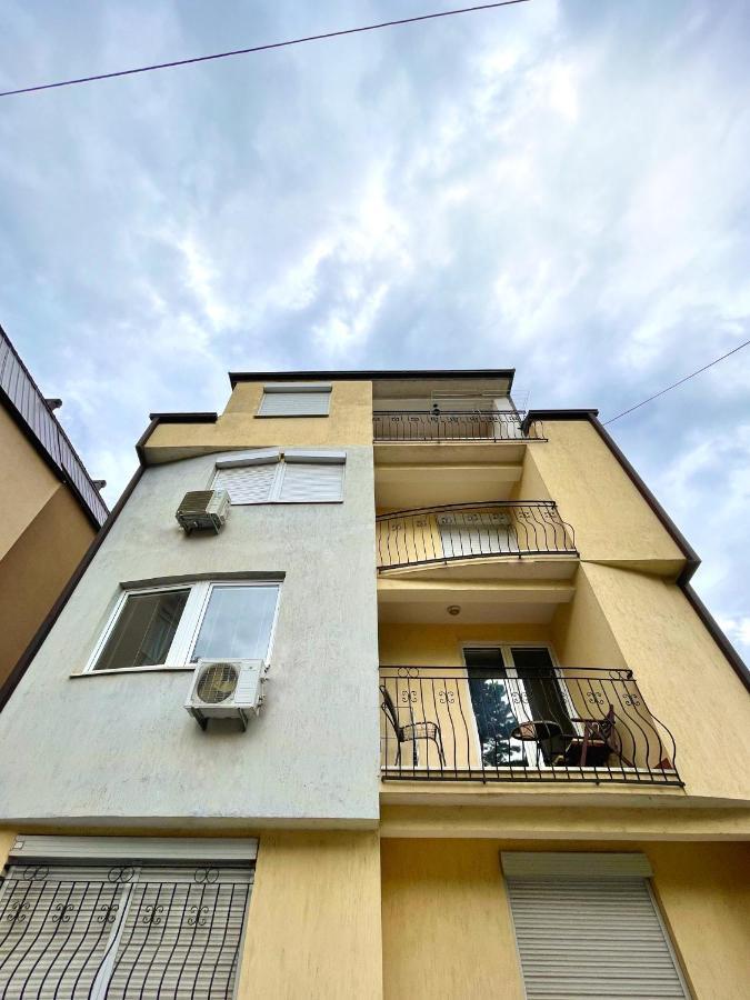 Apartment T&t *